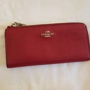 Coach accordion zip wallet
